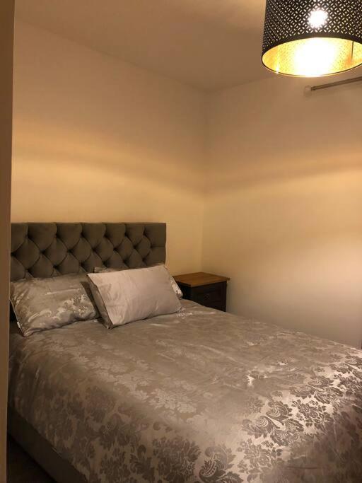 The Villas, Newly Refurbished Modern Home - Free Parking, Prime, Netflix Бъкингам Екстериор снимка